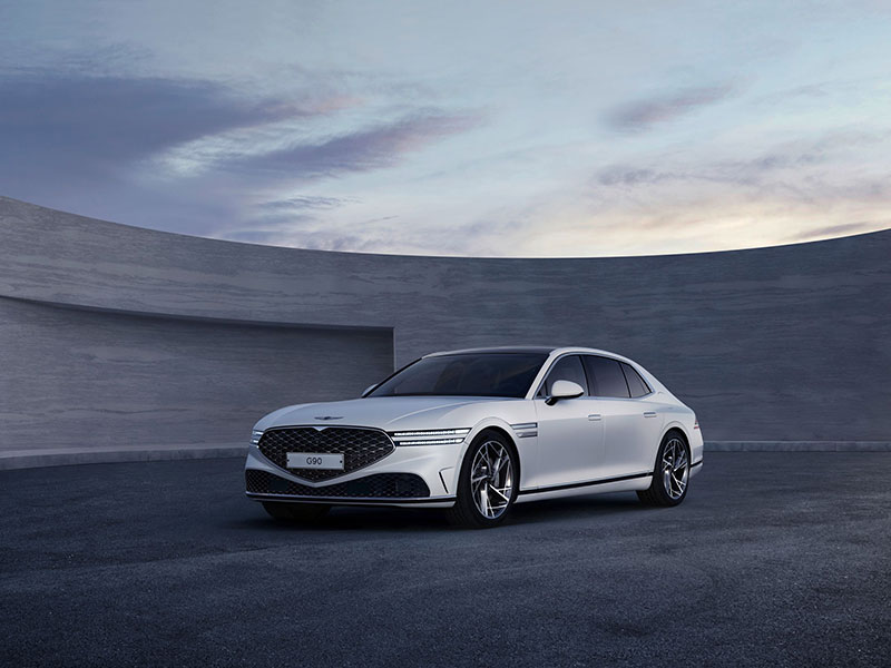 جينيسيس الشرق الأوسط وأفريقيا تطلق سيارتها السيدان G90